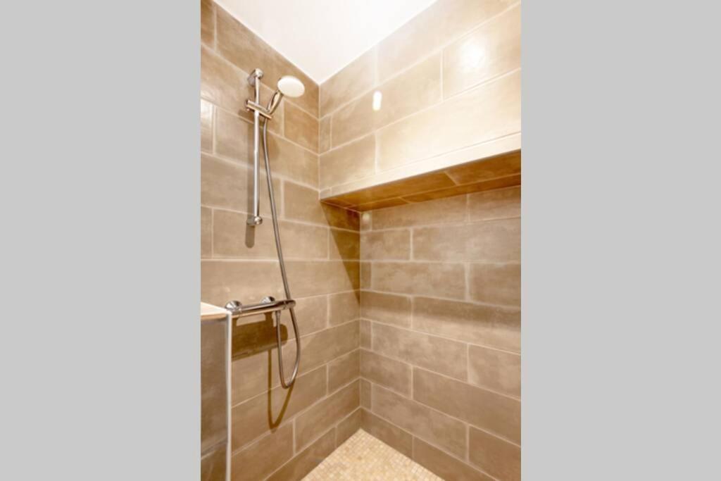 Appartement Beau T3 *** pour 2 à 4 pers avec patio privatif à La Couarde-sur-Mer Extérieur photo