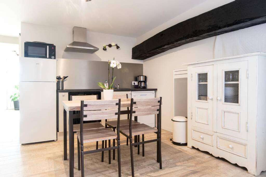 Appartement Beau T3 *** pour 2 à 4 pers avec patio privatif à La Couarde-sur-Mer Extérieur photo