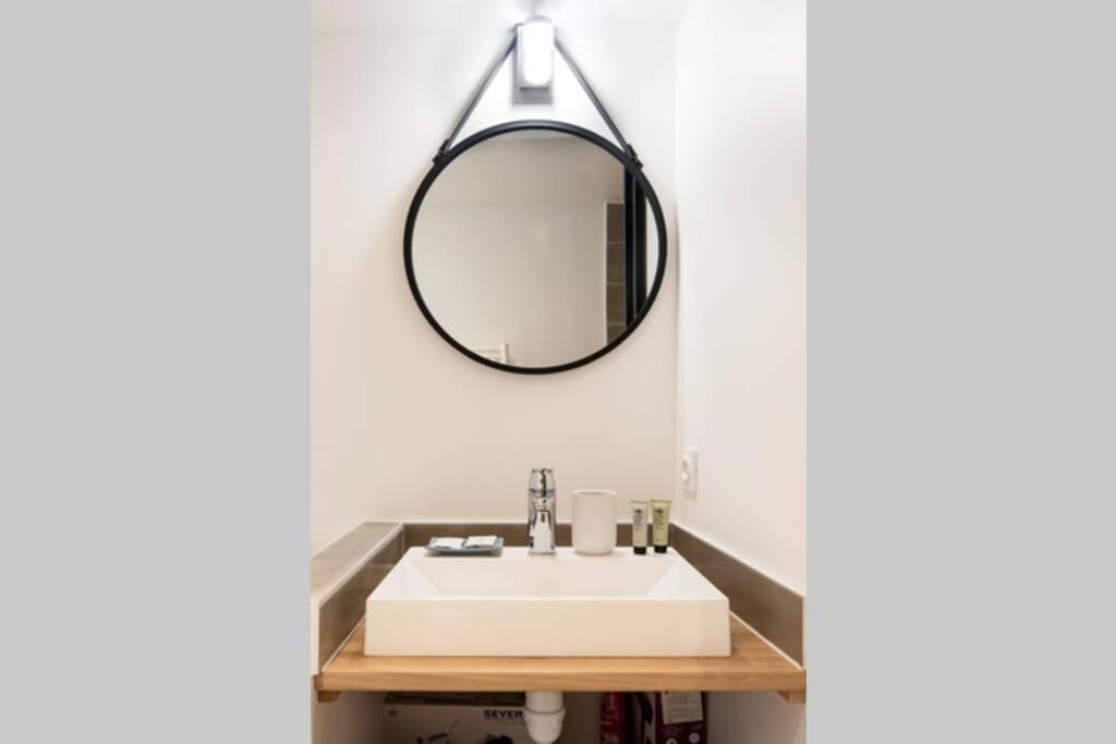 Appartement Beau T3 *** pour 2 à 4 pers avec patio privatif à La Couarde-sur-Mer Extérieur photo