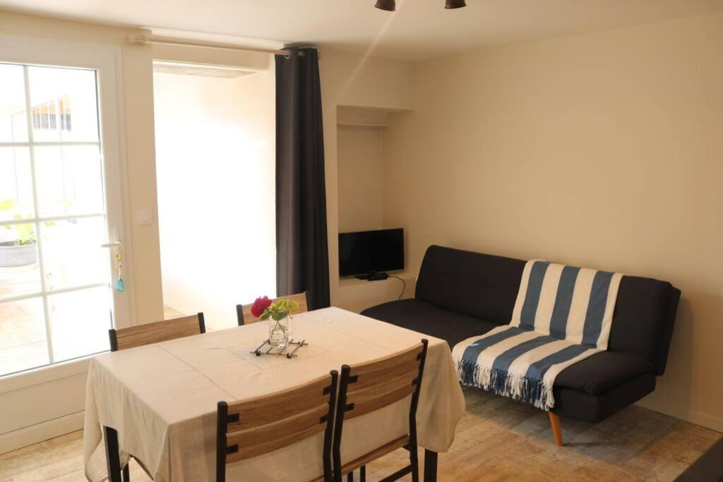 Appartement Beau T3 *** pour 2 à 4 pers avec patio privatif à La Couarde-sur-Mer Extérieur photo